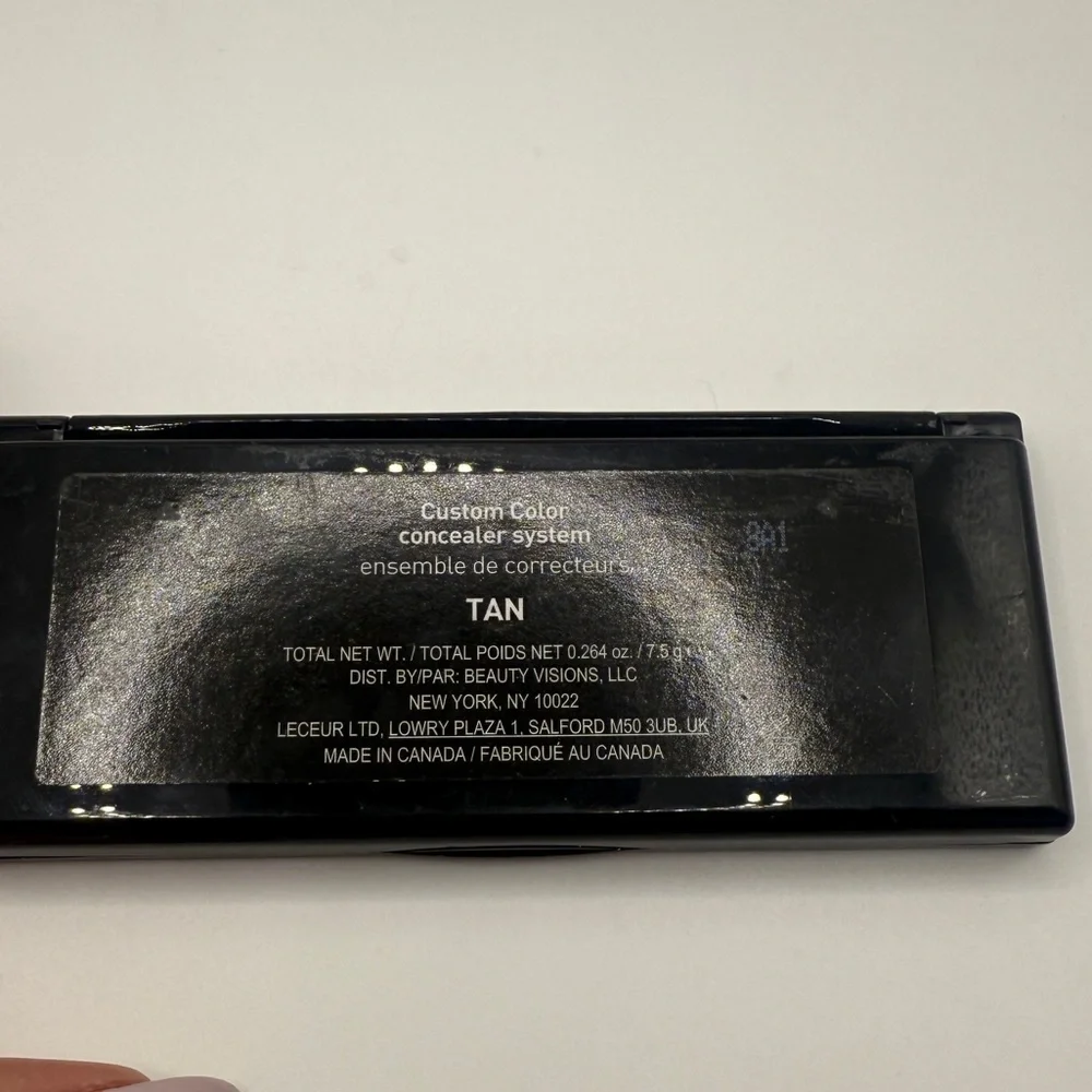 MALLY XO CUSTOM COLOR CONCEALER SYSTEM - Tan New - Picture 2 of 3